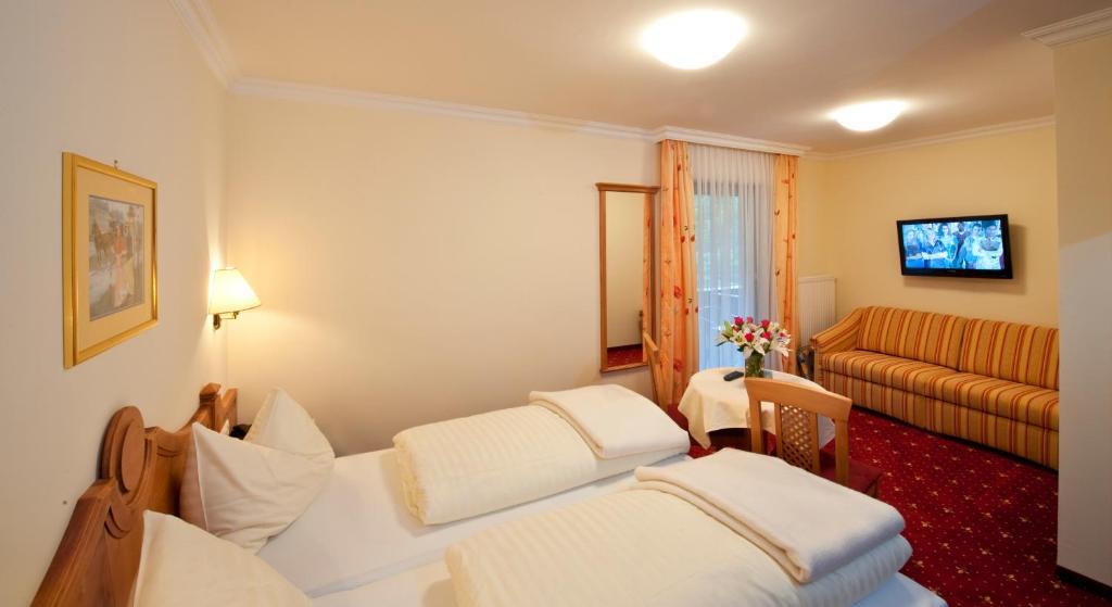 Hotel Hammerwirt - Forellenhof Untertauern Kültér fotó