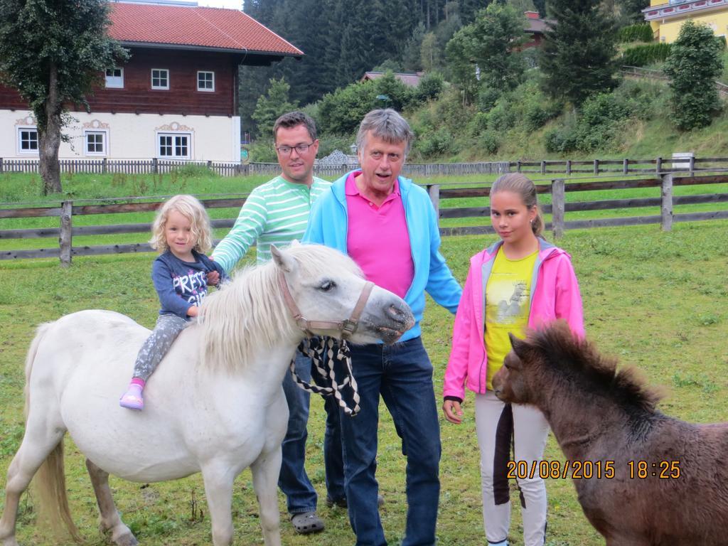 Hotel Hammerwirt - Forellenhof Untertauern Kültér fotó